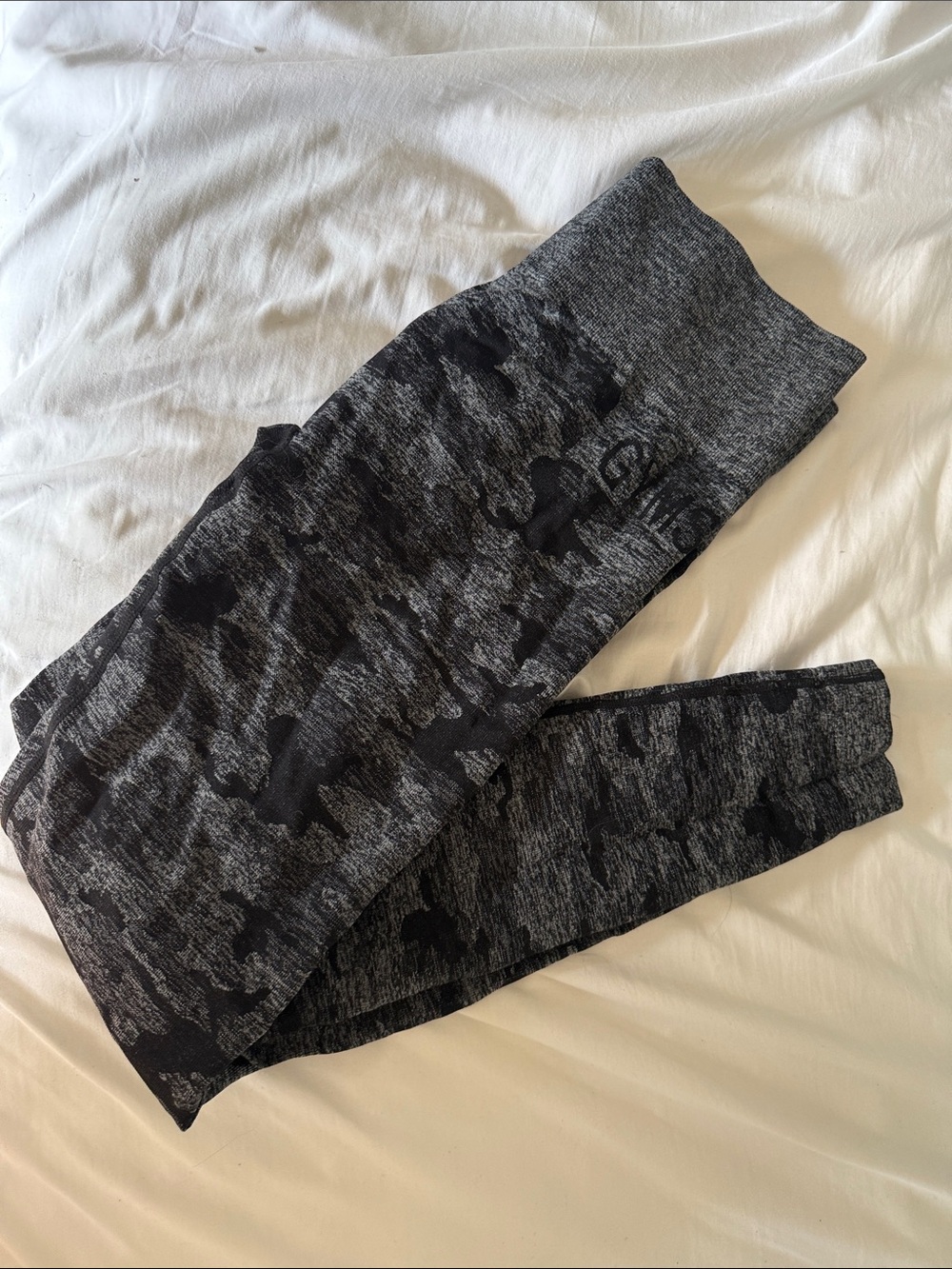 Gymshark Seamless Adapt Charcoal Camo Leggings